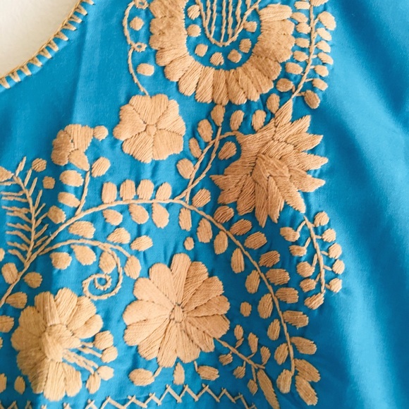 Mexican dress old gold embroidery - Picture 2 of 4